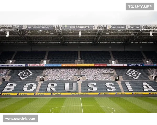 美因茨与门兴德比战,双方球迷营造热烈现场气氛